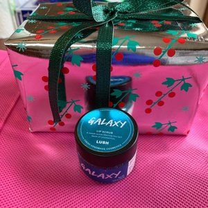 Un-opened Lush 2019 Winter Gift Set + Galaxy